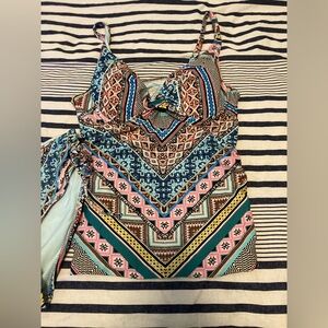Colorful Patterned Tank Top and bottom 2 piece swimsuit size small womens